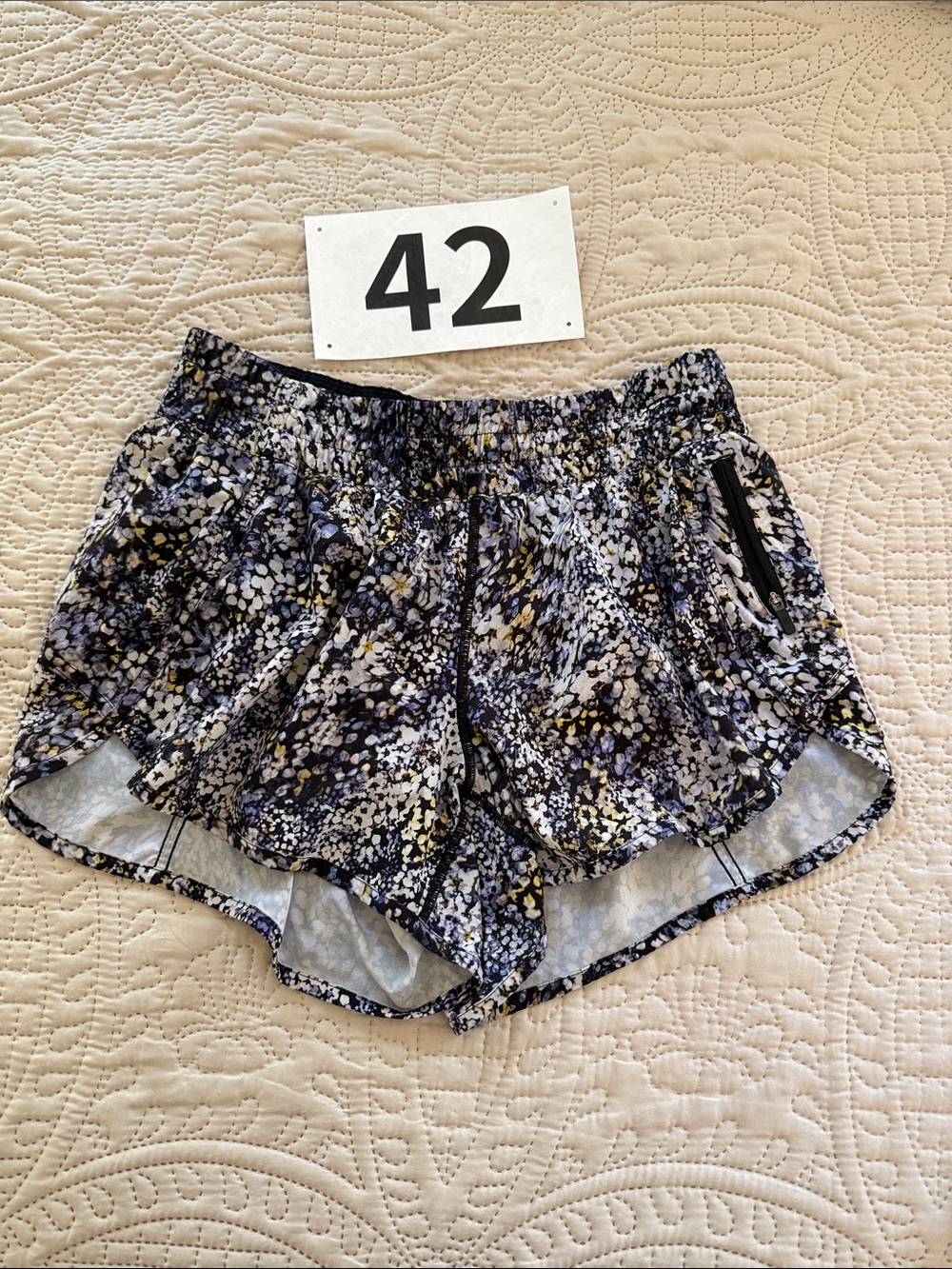 Women’s Lululemon Tracker Running Shorts -